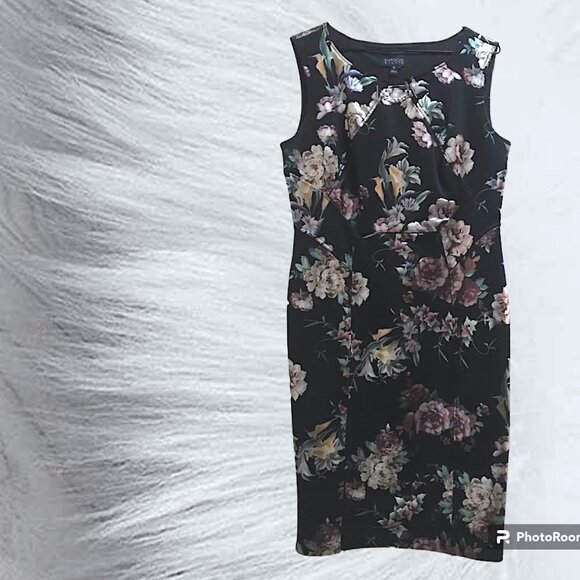 ๐น๐ Love yourself, Buy the Pretty Dress!๐ - Picture 3 of 12